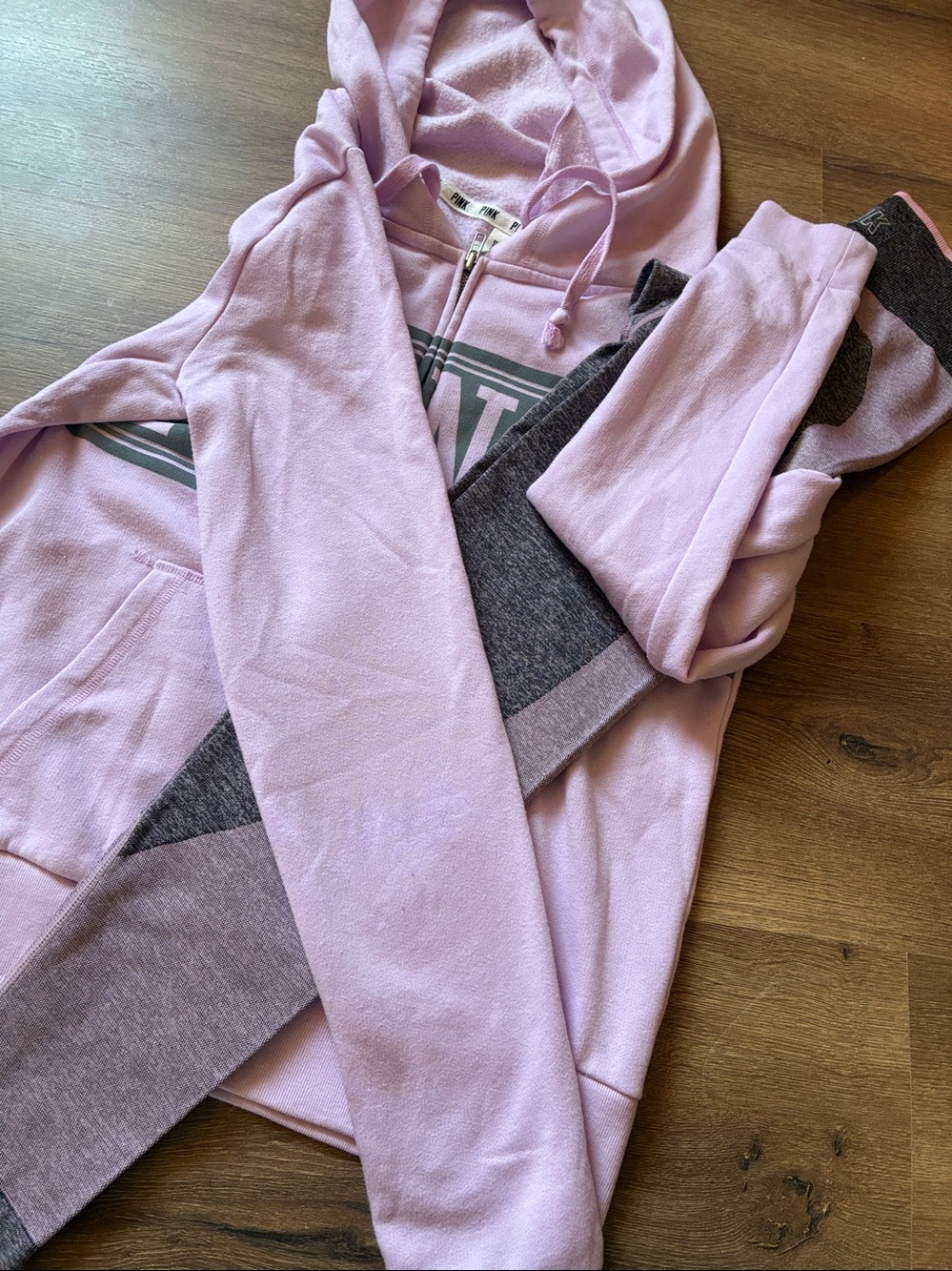 PINK Victoria's Secret Light lavender Hoodie with Gray Panel & pink leggings M - Picture 11 of 12
